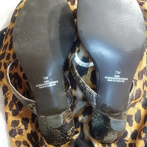 Faux snake sandals - Picture 3 of 4